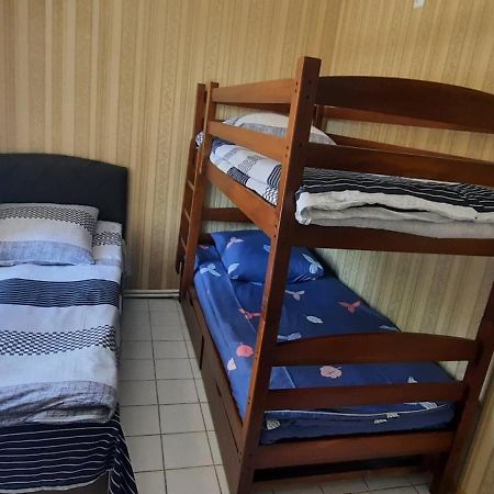 Dream House & Hostel Севан Екстериор снимка