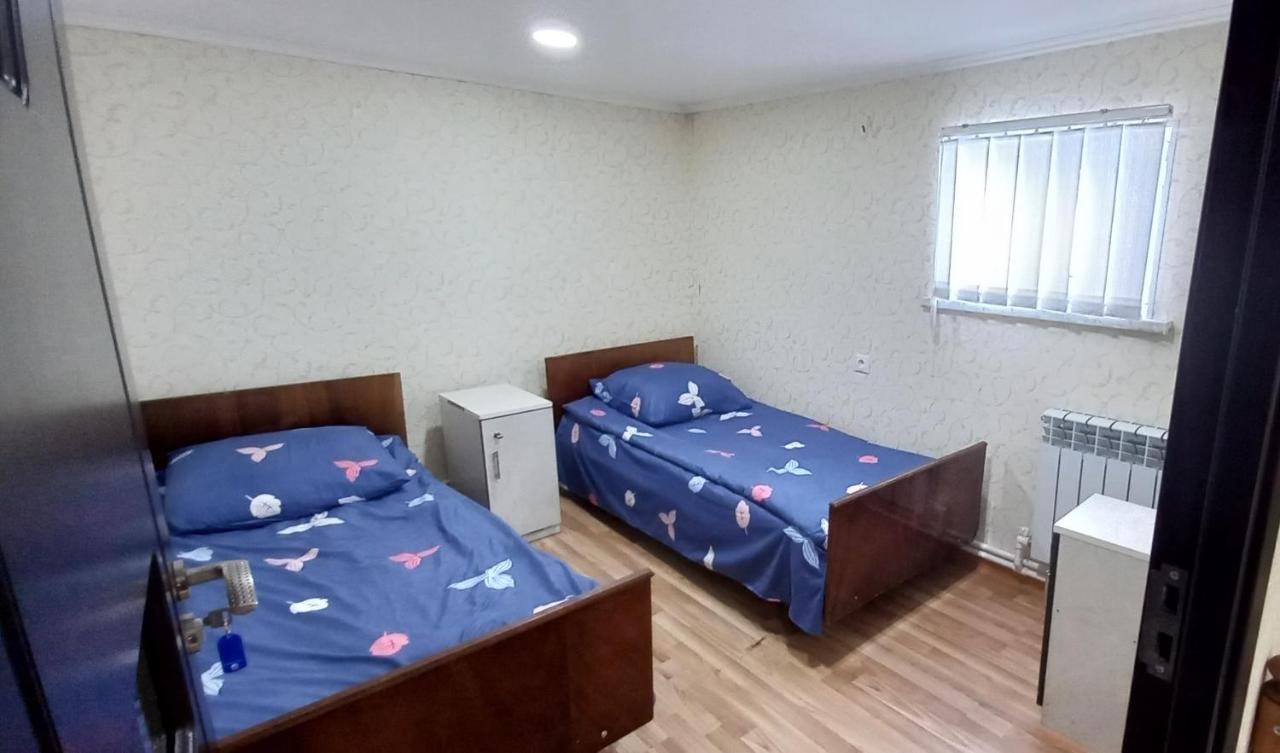 Dream House & Hostel Севан Екстериор снимка
