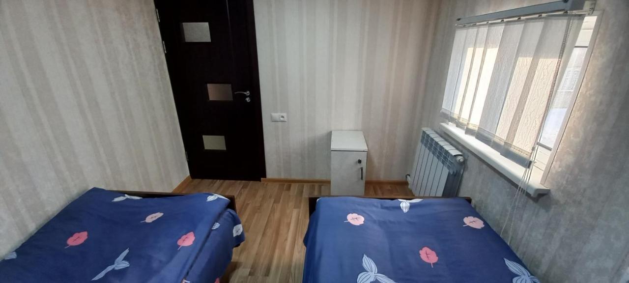 Dream House & Hostel Севан Екстериор снимка