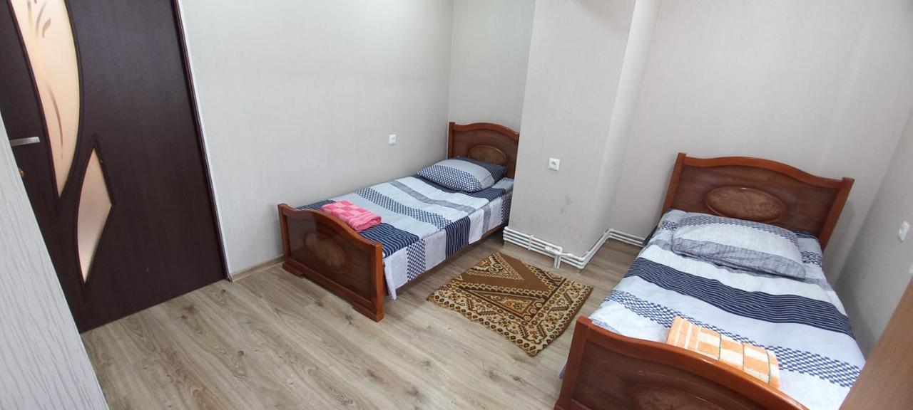 Dream House & Hostel Севан Екстериор снимка