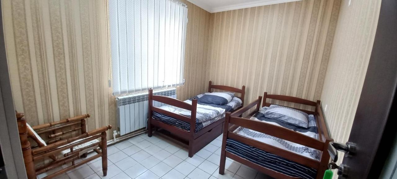 Dream House & Hostel Севан Екстериор снимка