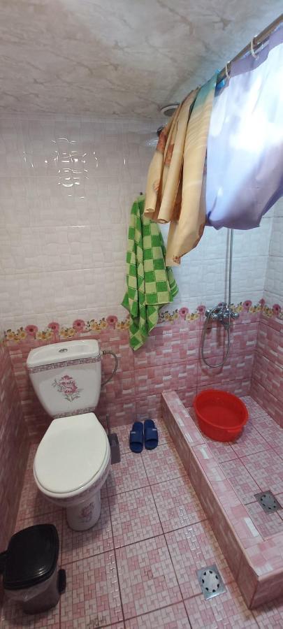 Dream House & Hostel Севан Екстериор снимка