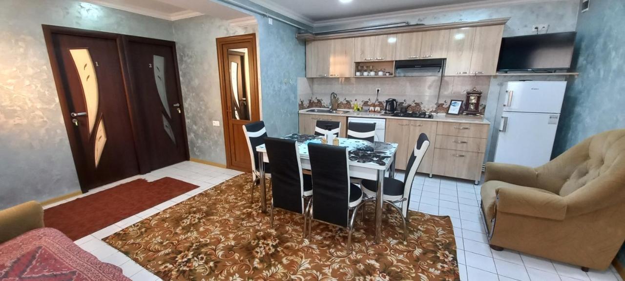 Dream House & Hostel Севан Екстериор снимка