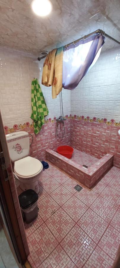 Dream House & Hostel Севан Екстериор снимка
