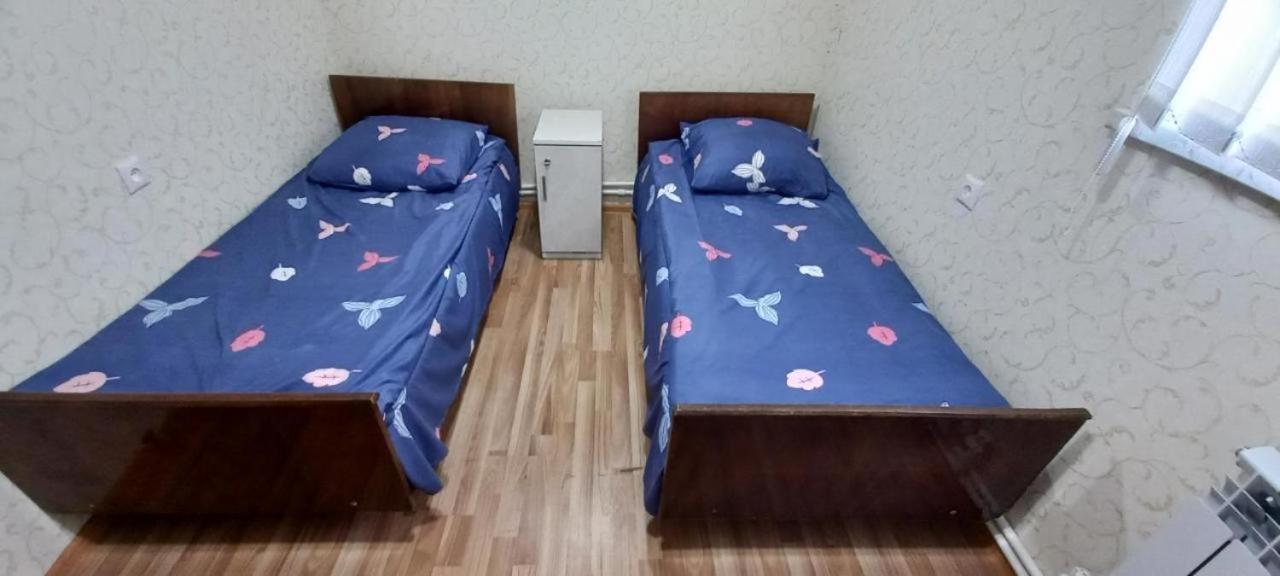 Dream House & Hostel Севан Екстериор снимка
