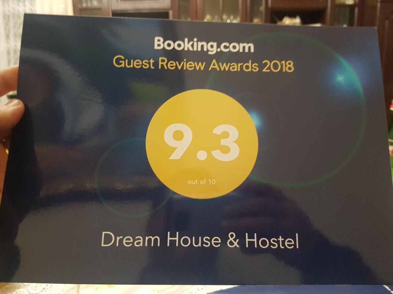 Dream House & Hostel Севан Екстериор снимка